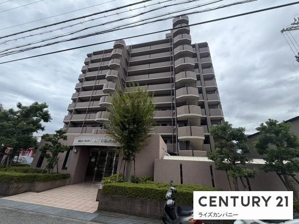 3LDK apartment in Matsubara, Osaka - Photo 1