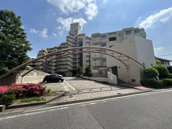 2LDK+S apartment in Toyota, Aichi - Photo 1