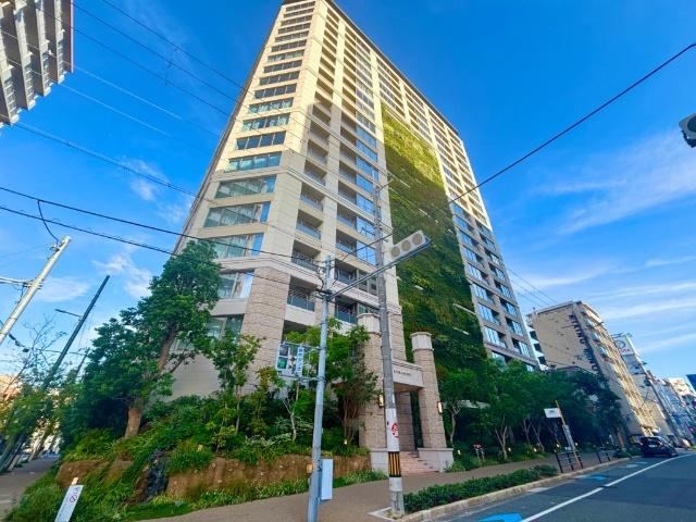 3LDK apartment in Tennoji Ward, Osaka - Photo 1
