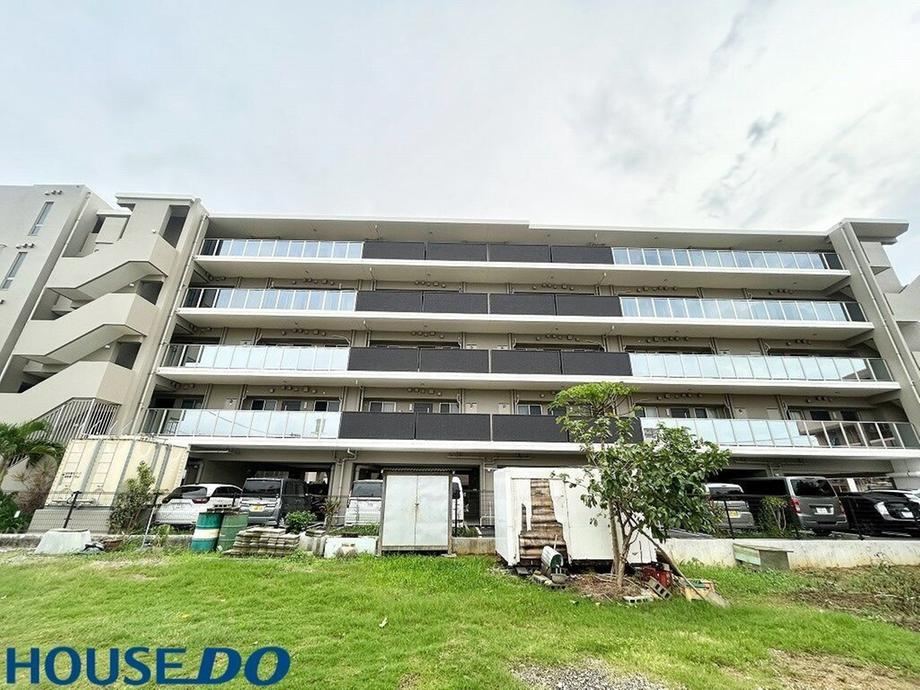 2LDK apartment in Ginowan, Okinawa - Photo 1