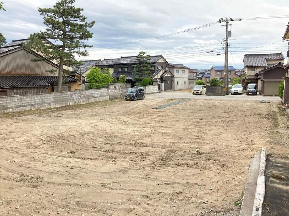 450 m² land in Toyama, Toyama - Photo 1