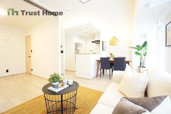 3LDK apartment in Yodogawa Ward, Osaka - Photo 1