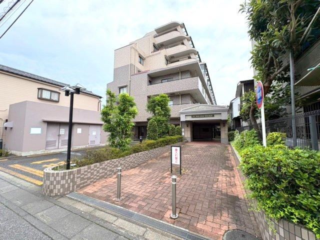 3LDK apartment in Koshigaya, Saitama - Photo 1