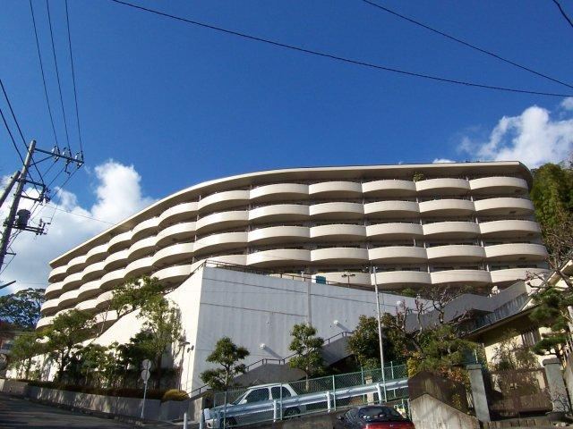 1LDK apartment in Atami, Shizuoka - Photo 1
