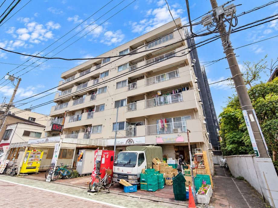 1LDK apartment in Katsushika Ward, Tokyo - Photo 1