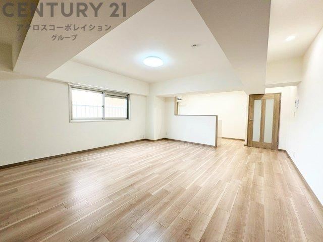 5LDK apartment in Higashinada Ward, Kobe, Hyogo - Photo 1
