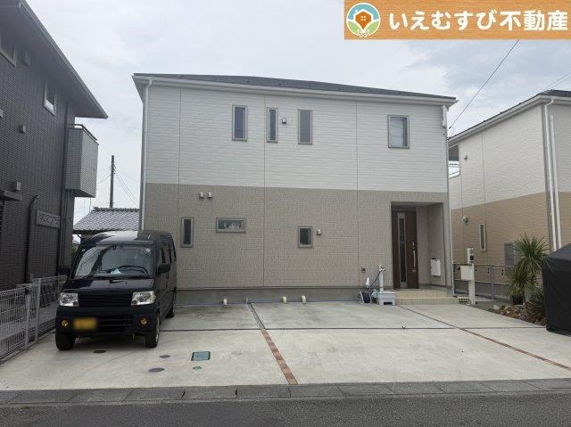 4LDK house in Fukaya, Saitama - Photo 1