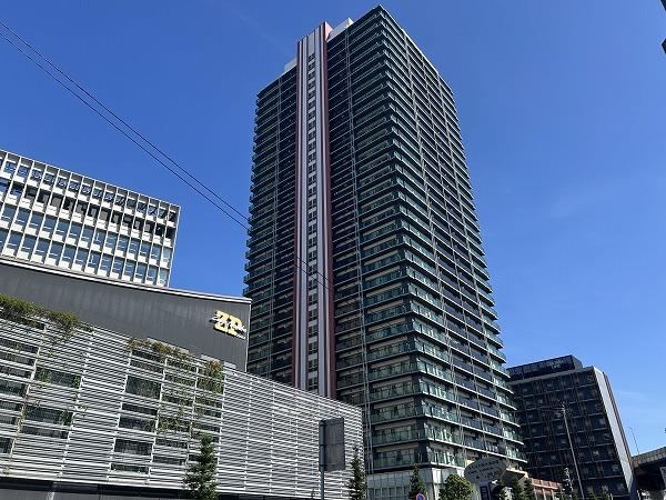 2LDK apartment in Naniwa Ward, Osaka - Photo 1