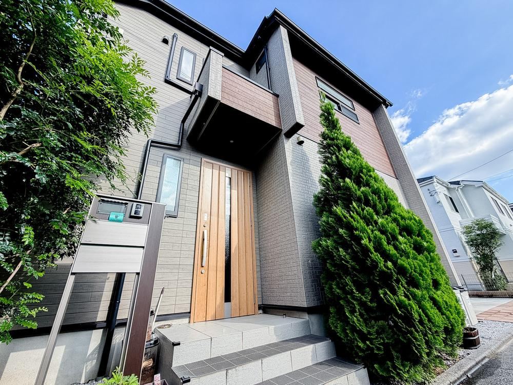 4LDK house in Mitaka, Tokyo - Photo 1