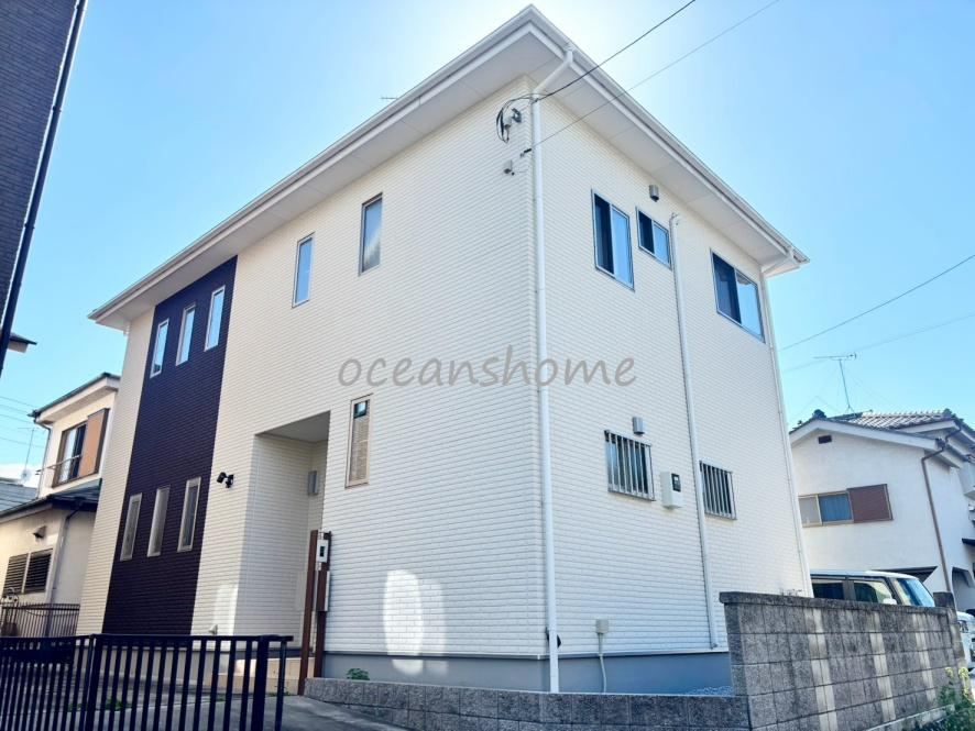 4LDK house in Higashimatsuyama, Saitama - Photo 1