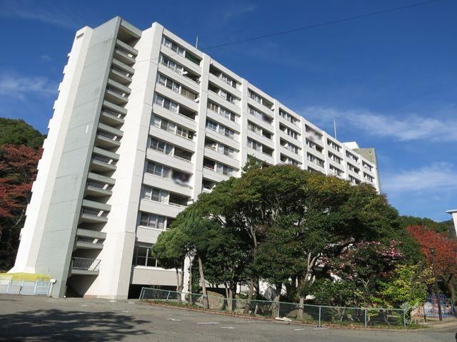 2LDK apartment in Higashinada Ward, Kobe, Hyogo - Photo 1