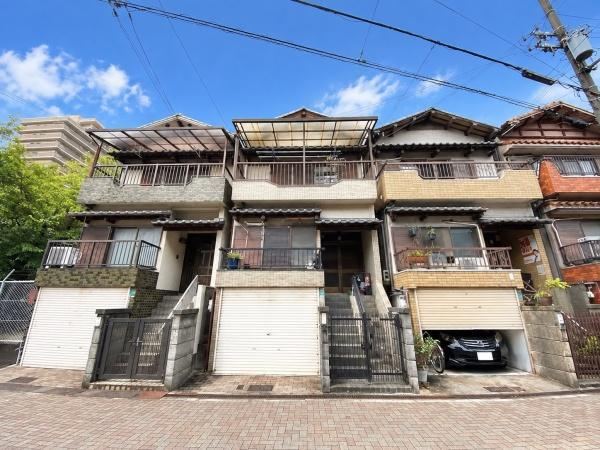 5DK house in Minato Ward, Osaka - Photo 1