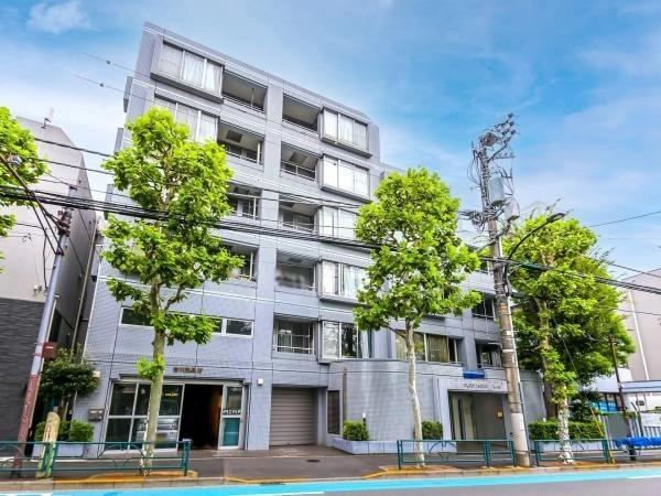 2LDK apartment in Shibuya Ward, Tokyo - Photo 1