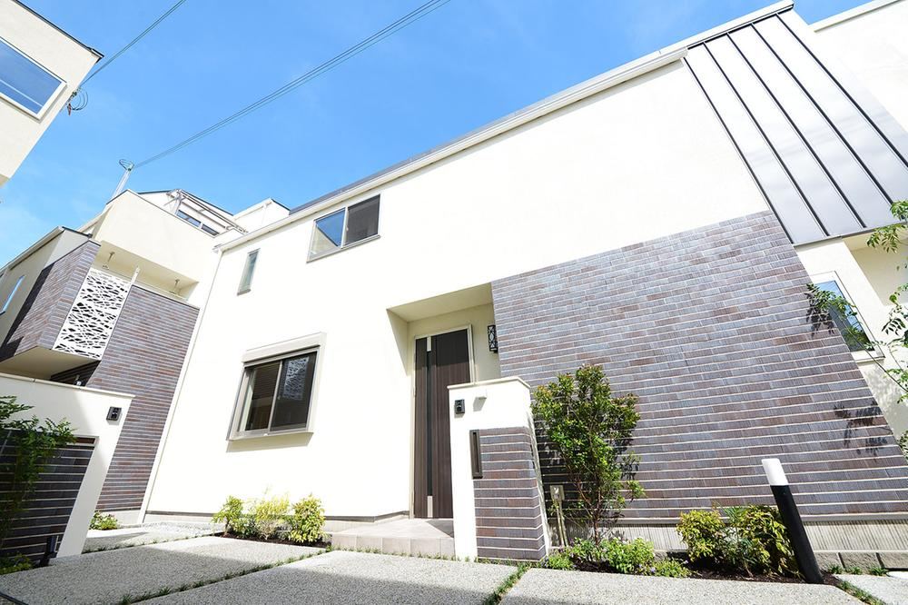 3LDK house in Nishinomiya, Hyogo - Photo 1