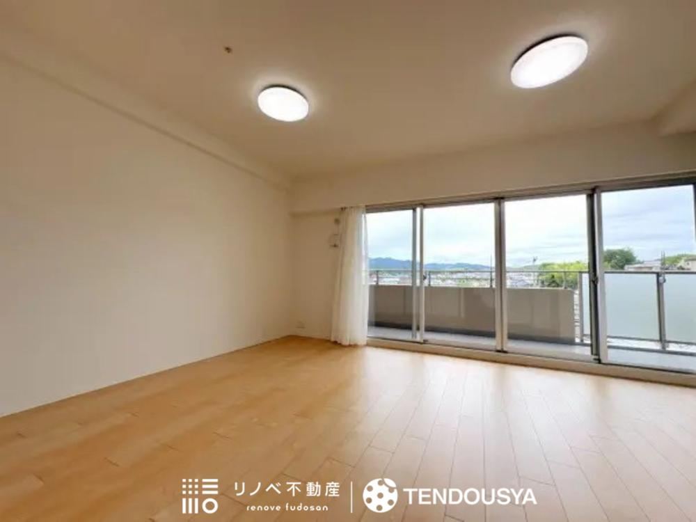 4LDK apartment in Kashihara, Nara - Photo 1