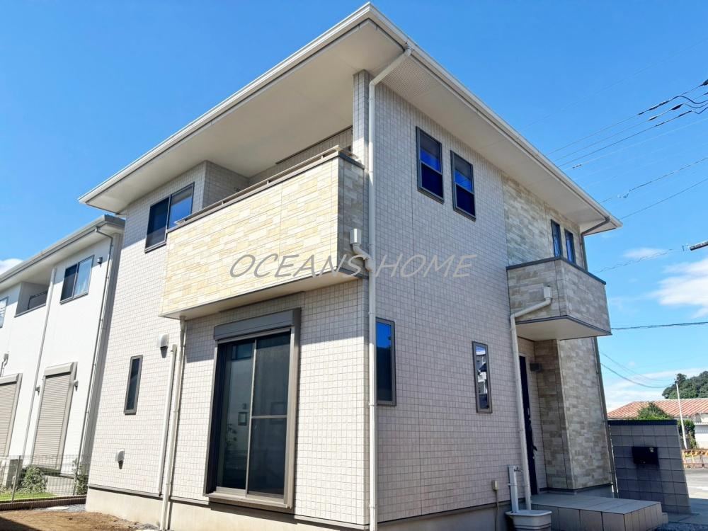4LDK house in Kazo, Saitama - Photo 1