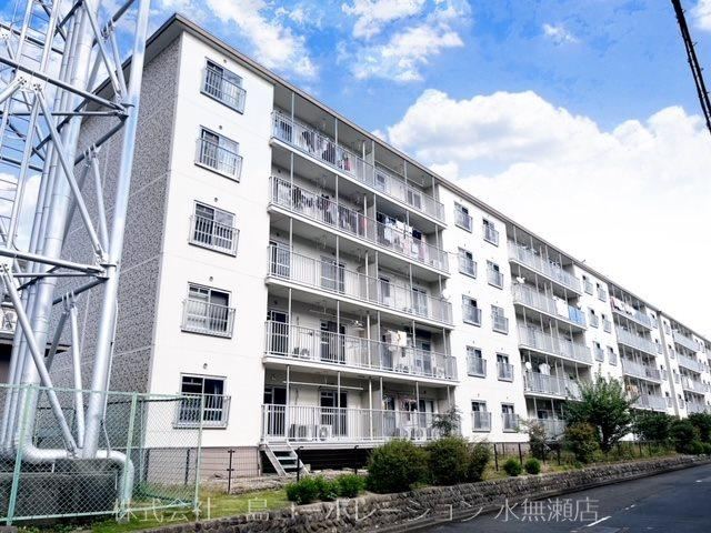 3LDK apartment in Shimamoto, Mishima District, Osaka - Photo 1