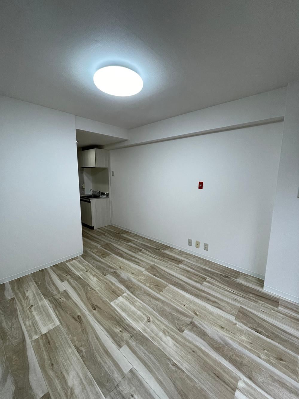 studio apartment in Shibuya Ward, Tokyo - Photo 1