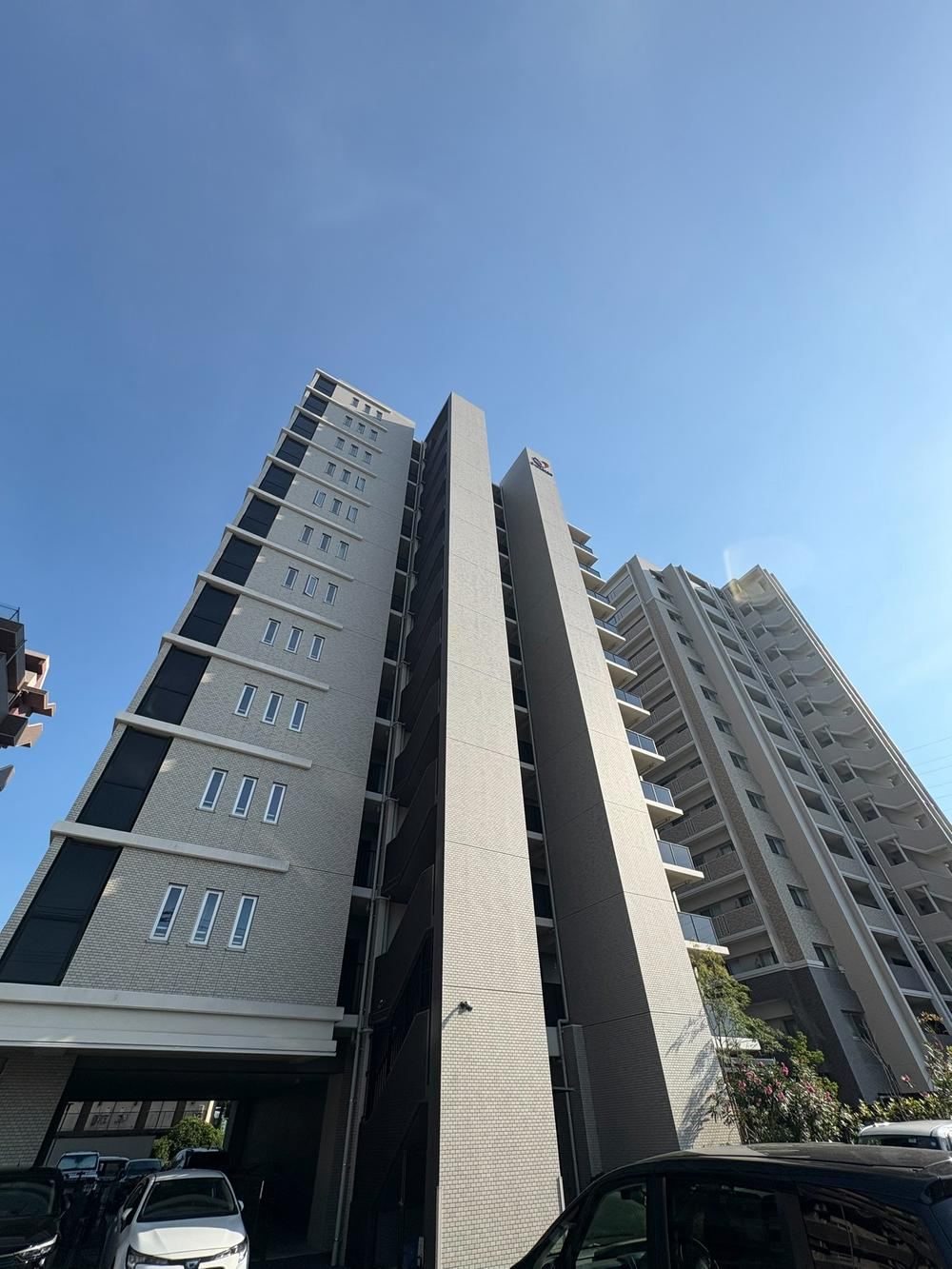 4LDK apartment in Shimonoseki, Yamaguchi - Photo 1