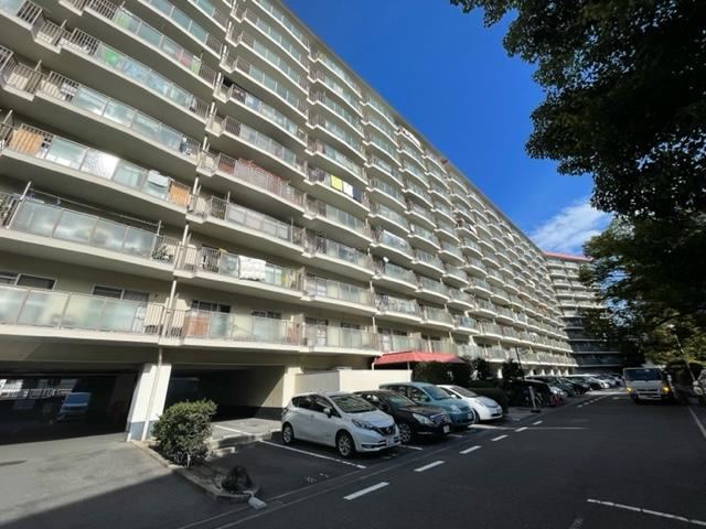4LDK apartment in Asahi Ward, Osaka - Photo 1