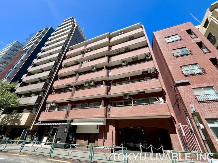 1LDK apartment in Shibuya Ward, Tokyo - Photo 1