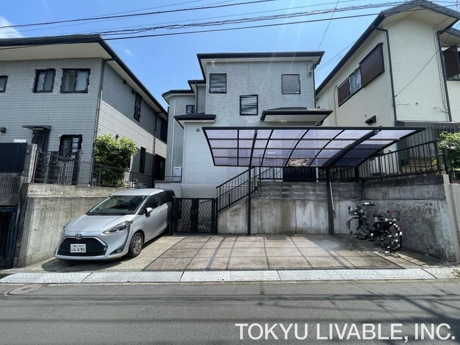 6LDK house in Totsuka Ward, Yokohama, Kanagawa - Photo 1
