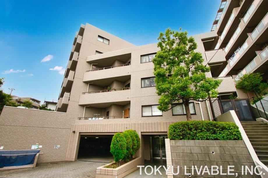 2LDK+S apartment in Aoba Ward, Yokohama, Kanagawa - Photo 1