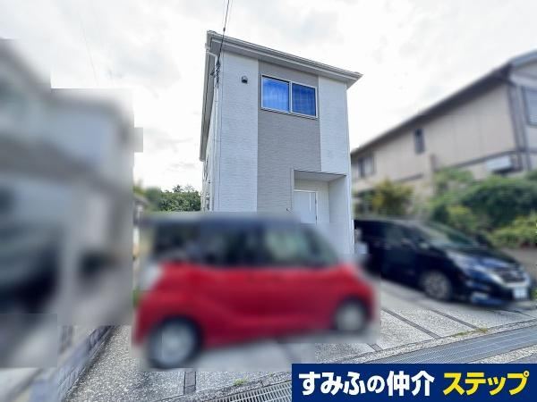 4LDK house in Ikoma, Nara - Photo 1