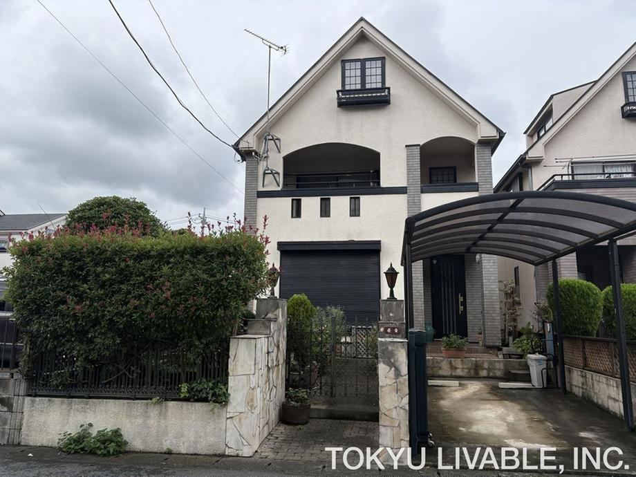 6LDK house in Koshigaya, Saitama - Photo 1