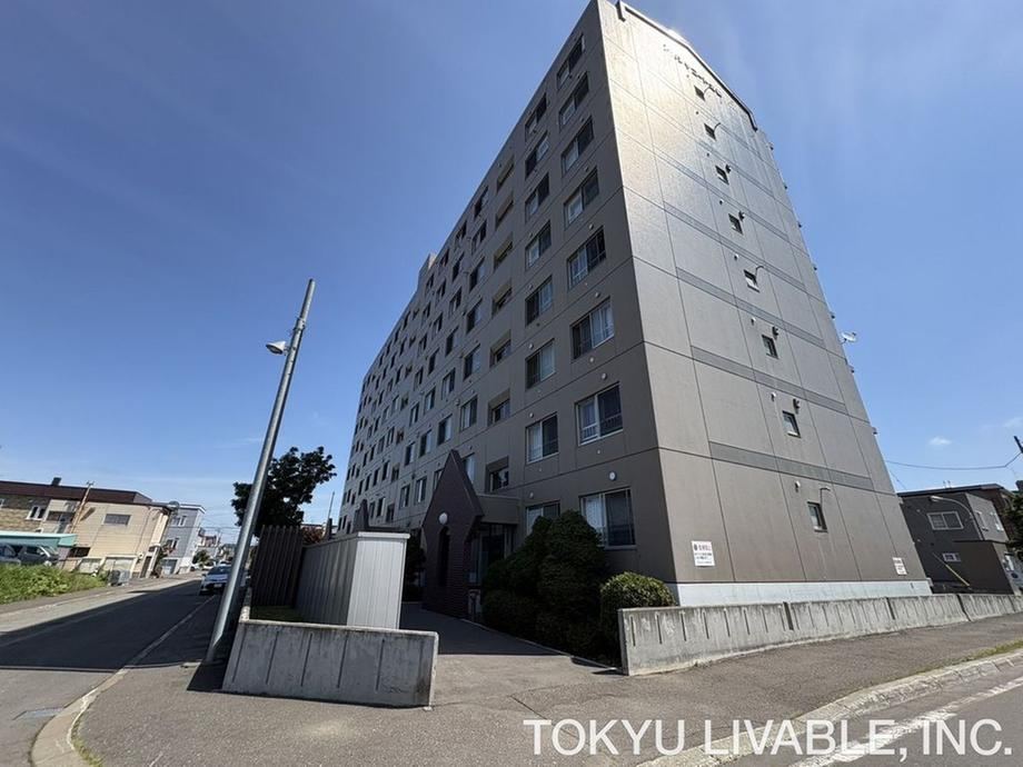 4LDK apartment in Shiroishi Ward, Sapporo, Hokkaido - Photo 1