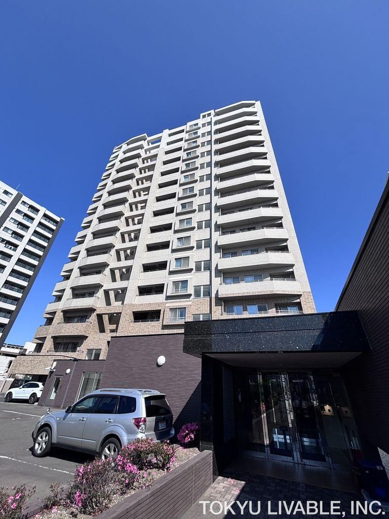 4LDK apartment in Shiroishi Ward, Sapporo, Hokkaido - Photo 1