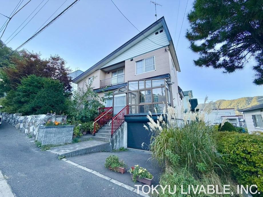 4LDK house in Minami Ward, Sapporo, Hokkaido - Photo 1