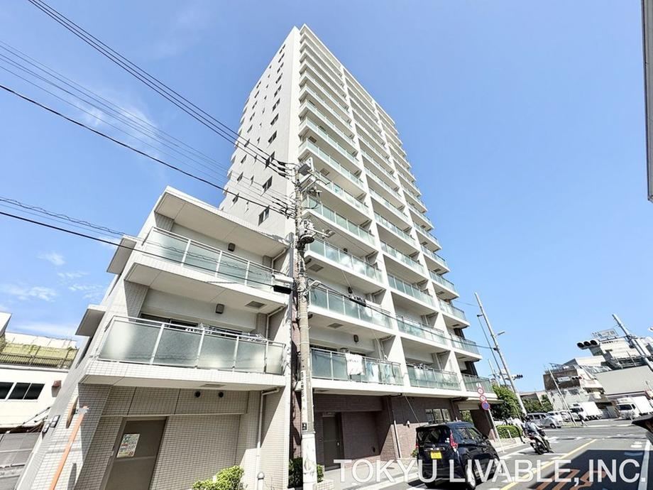 2LDK apartment in Katsushika Ward, Tokyo - Photo 1