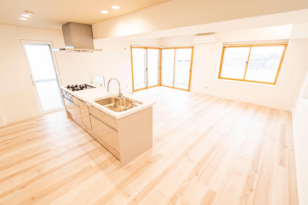 3LDK apartment in Asaka, Saitama - Photo 1