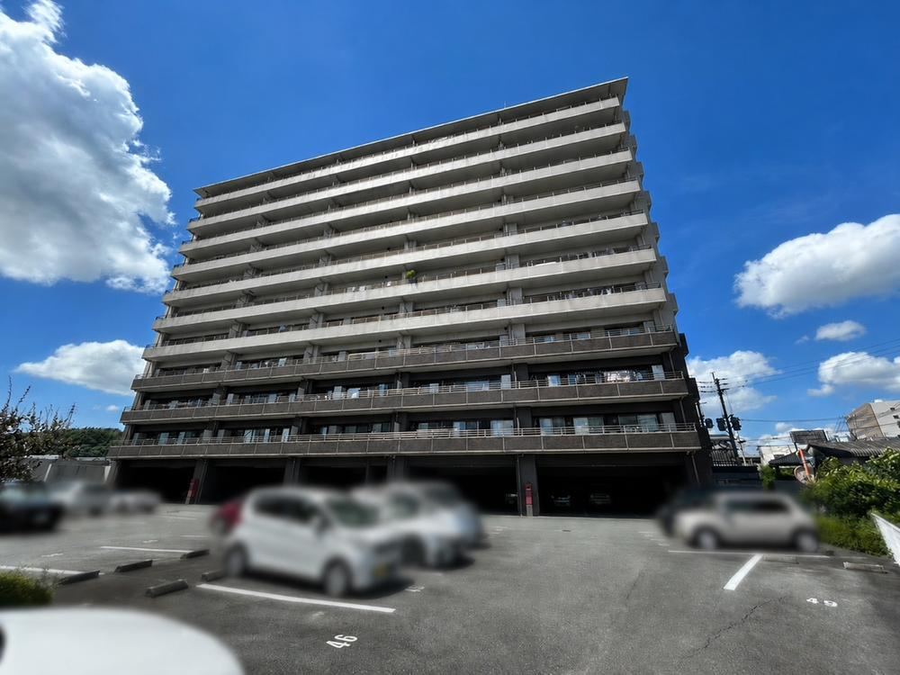 4LDK apartment in Kita Ward, Kumamoto - Photo 1