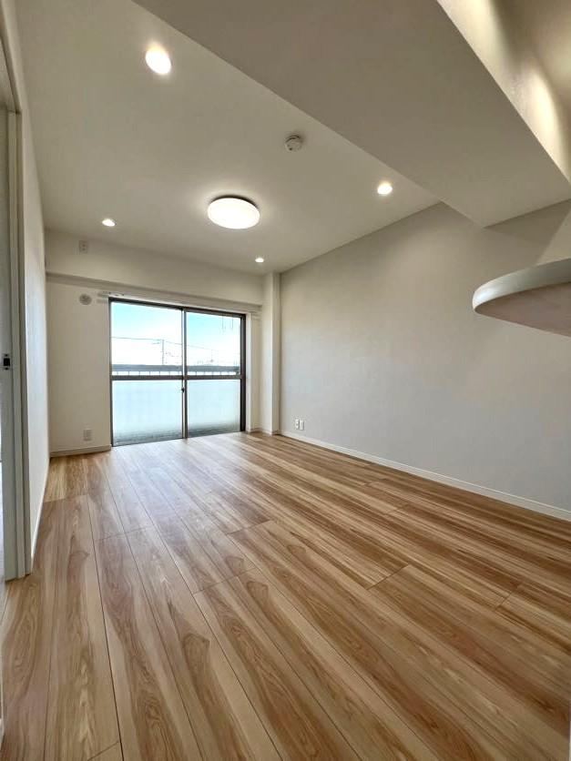3LDK apartment in Sakura Ward, Saitama - Photo 1