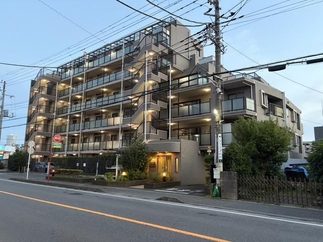 3LDK apartment in Funabashi, Chiba - Photo 1
