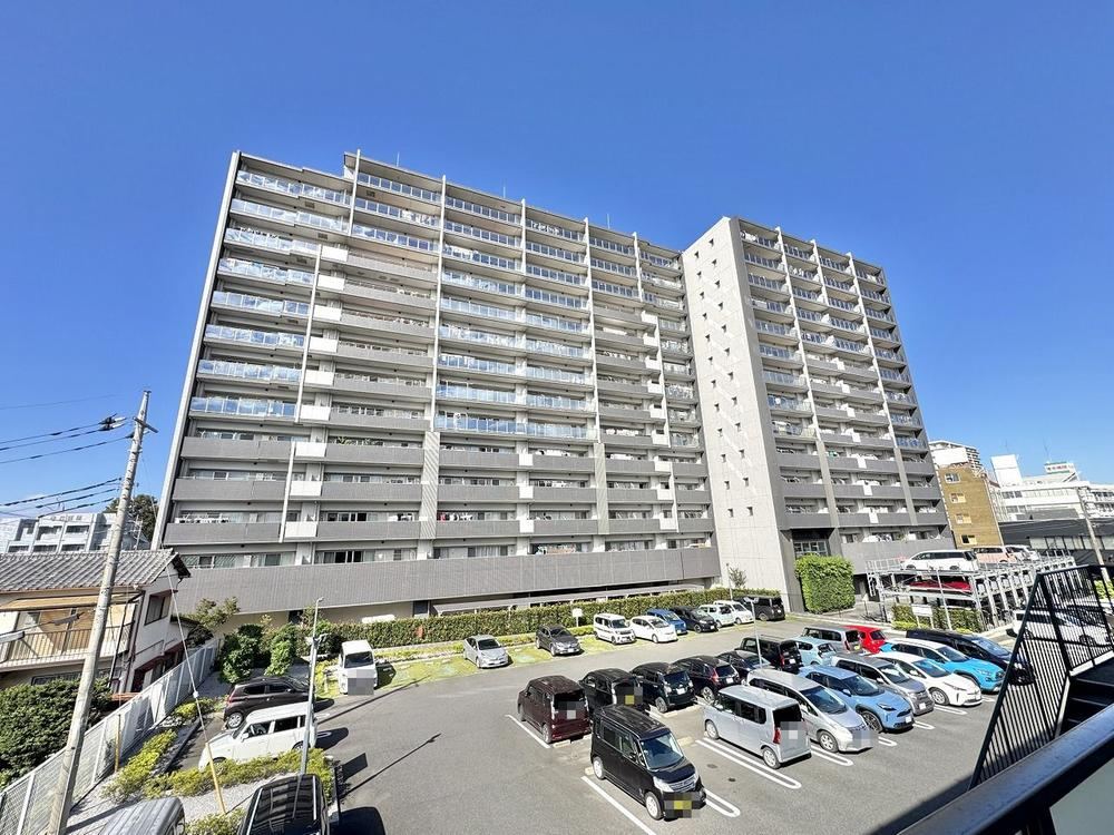3LDK apartment in Sakado, Saitama - Photo 1