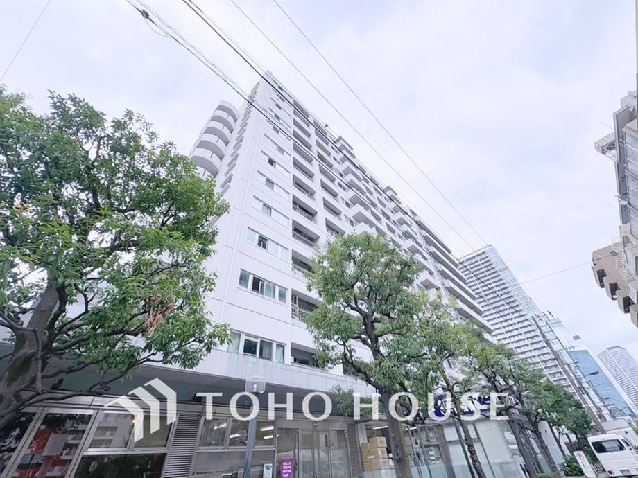 3LDK apartment in Minato Ward, Tokyo - Photo 1