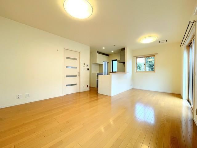 4LDK+S house in Wakaba Ward, Chiba - Photo 1