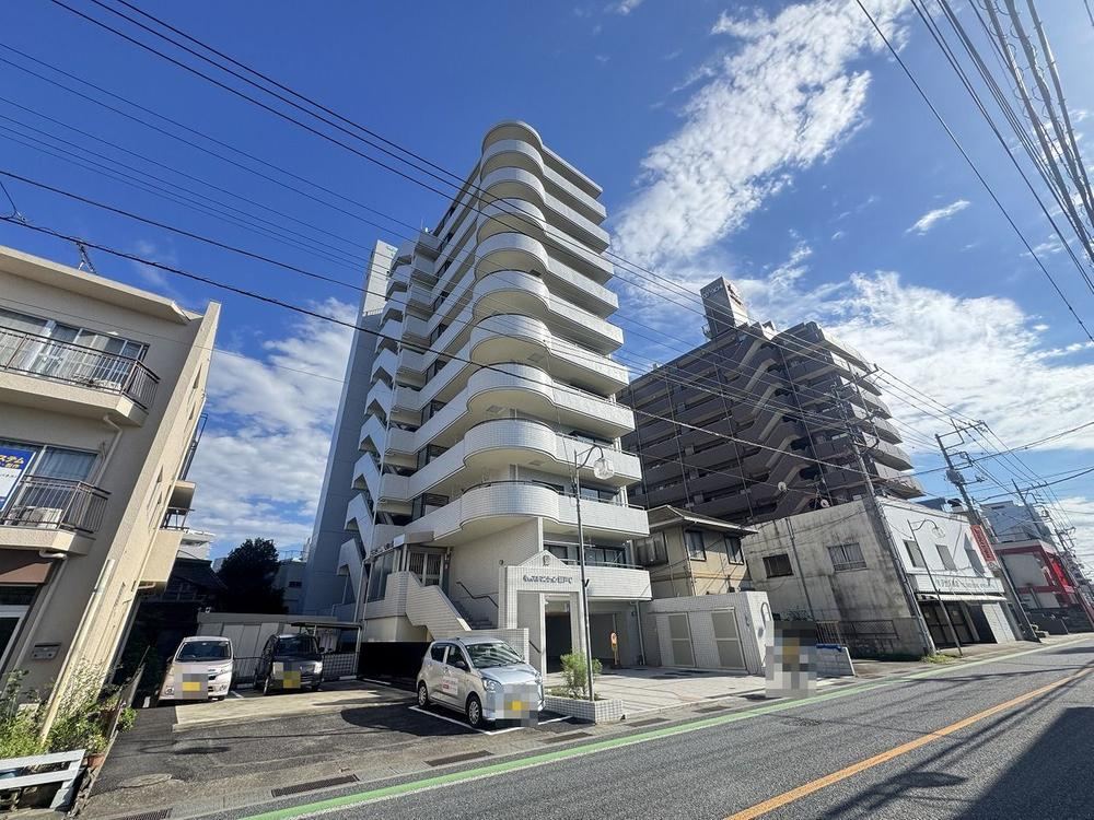 2LDK+S apartment in Sakado, Saitama - Photo 1