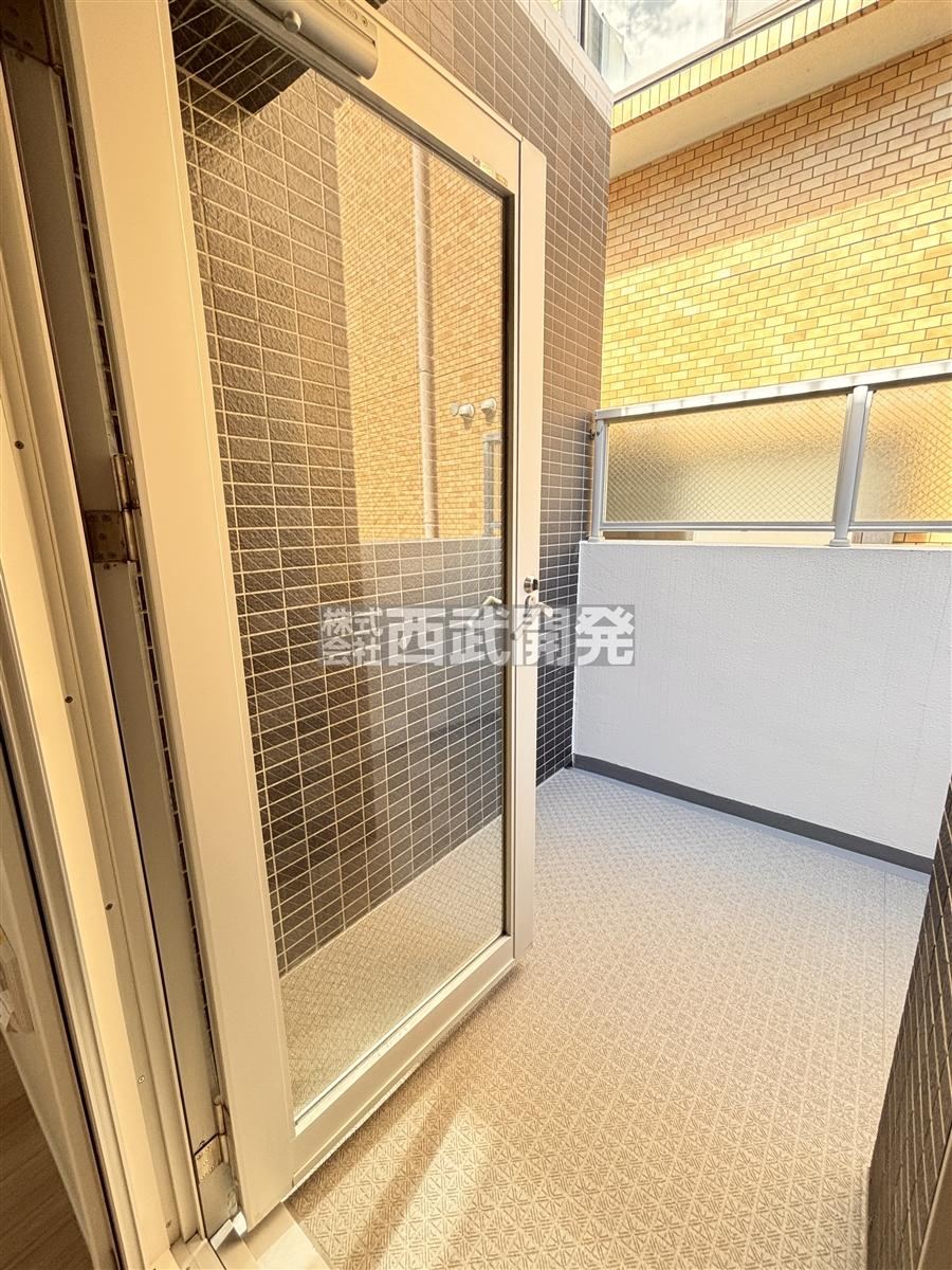 2LDK apartment in Kunitachi, Tokyo - Photo 1