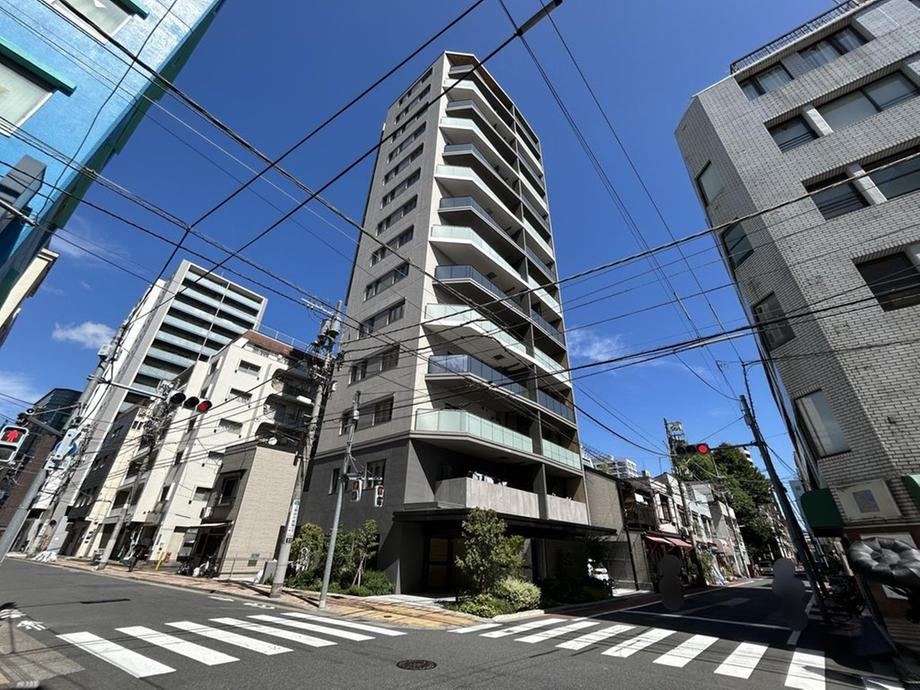 2LDK apartment in Taito Ward, Tokyo - Photo 1