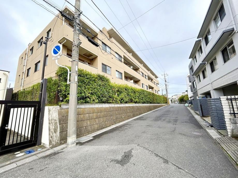 3LDK apartment in Matsudo, Chiba - Photo 1
