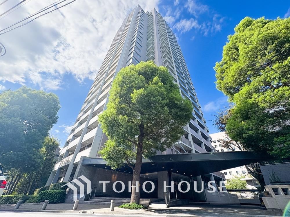 2LDK apartment in Suginami Ward, Tokyo - Photo 1