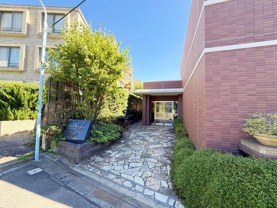 3LDK apartment in Suginami Ward, Tokyo - Photo 1