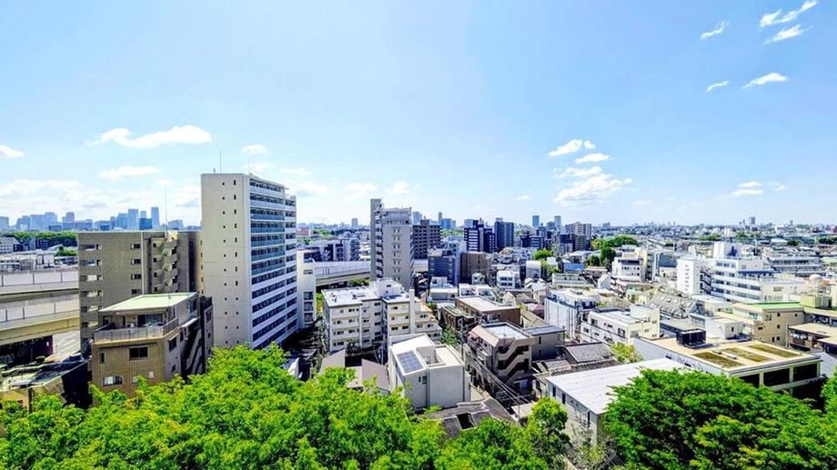 2LDK apartment in Shibuya Ward, Tokyo - Photo 1
