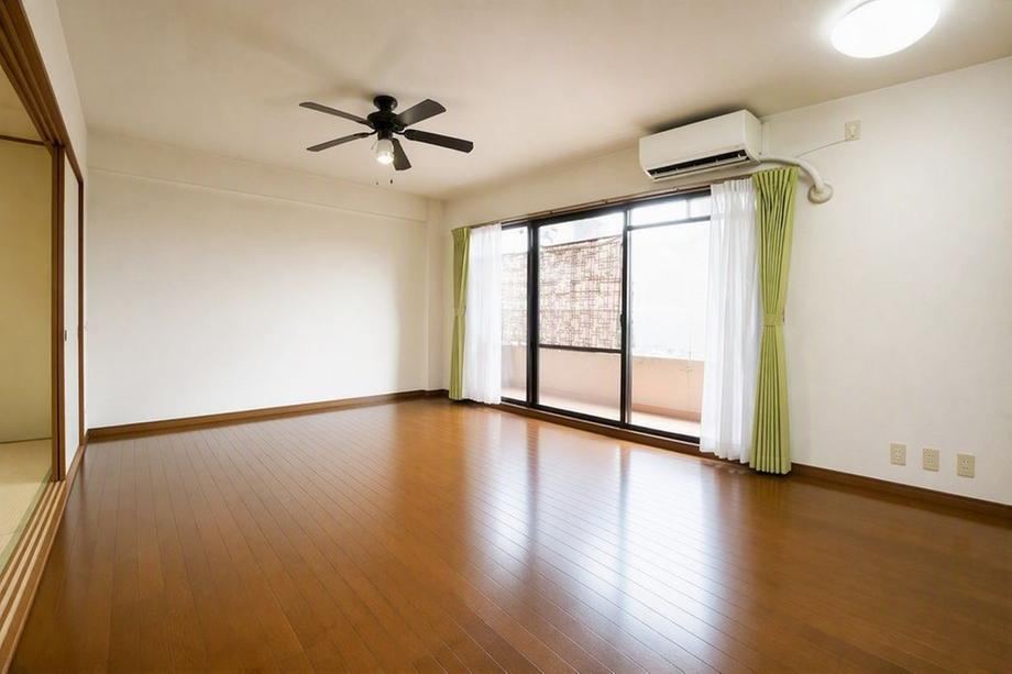 3LDK apartment in Hirakata, Osaka - Photo 1