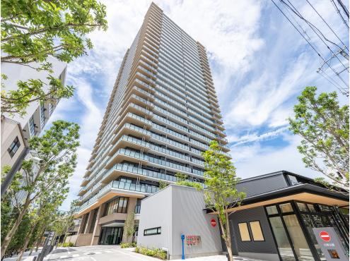 2LDK apartment in Tarumi Ward, Kobe, Hyogo - Photo 1