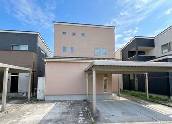 3LDK+S house in Shibata